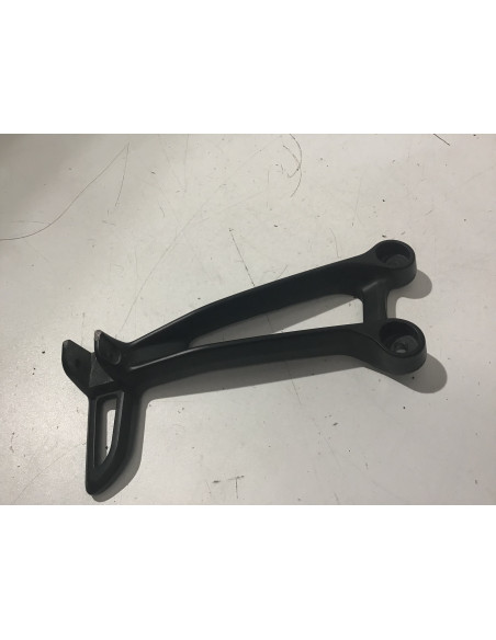 Platine repose-pied arrière gauche YAMAHA MT07 700 - 2022 - Occasion