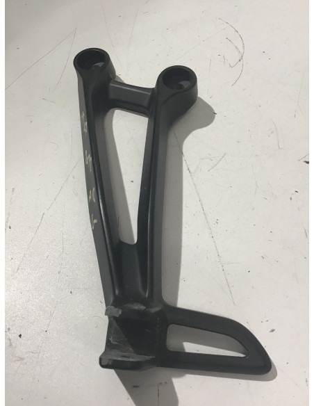 Platine repose-pied arrière gauche YAMAHA MT07 700 - 2022 - Occasion
