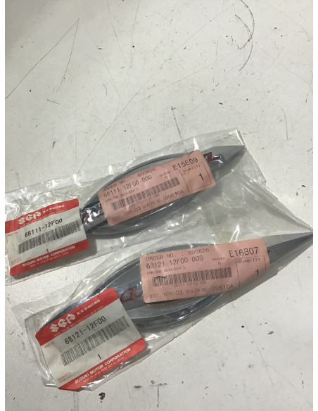 Habillage (paire) SUZUKI MARAUDER 125 - 1999 - 68121-12F00/68111-12F00 Occasion