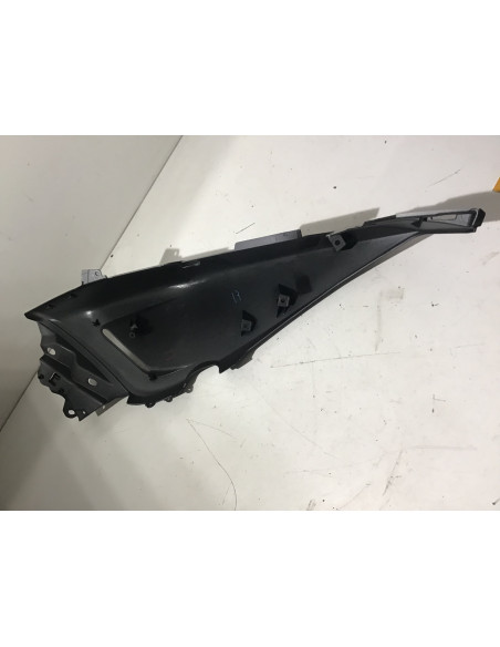 Flanc de selle droit YAMAHA T-MAX 530 - 2012/2016 - 59C-21721-00