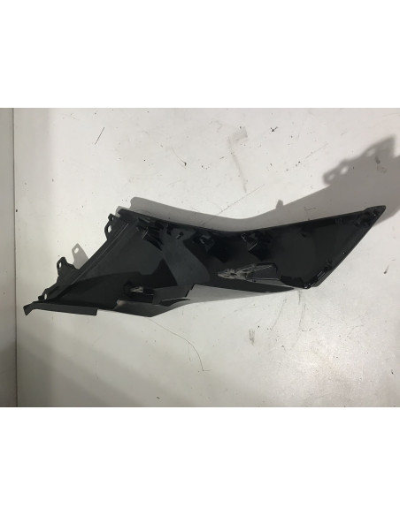 Flanc de selle gauche YAMAHA X-MAX 300 - 2023 - BMK-1731-00