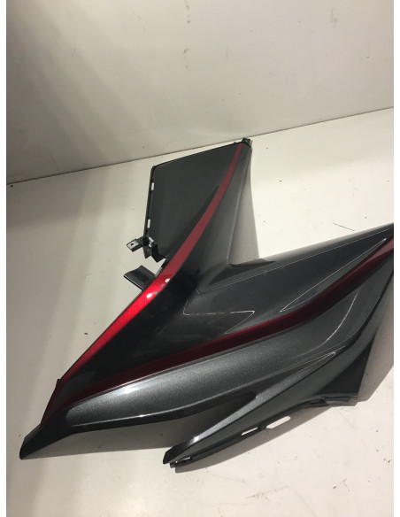 Cache latéral gauche KYMCO AK 550 - 2019/2020 - 64302-LGC6-000 Occasion