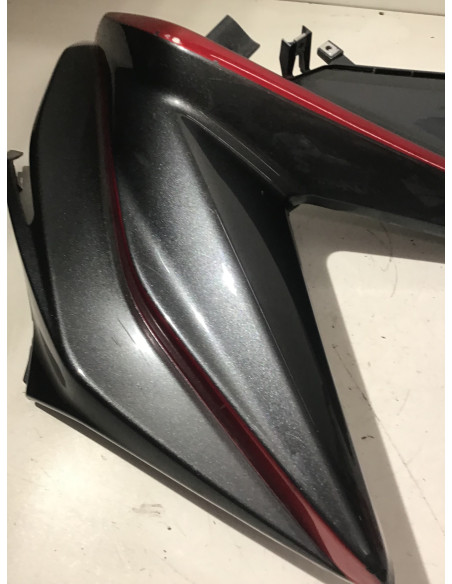 Cache latéral gauche KYMCO AK 550 - 2019/2020 - 64302-LGC6-000 Occasion