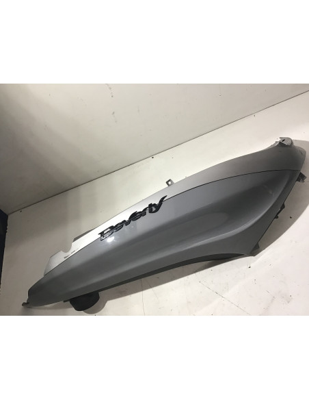 Flanc de selle droit PIAGGIO BEVERLY 300 - 2010/2016 - 656354 Occasion