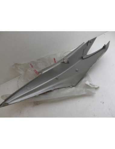 Flanc de selle droit MBK FLAME X 125 - 2005 - 5ML-F1721-01-P2 - État neuf