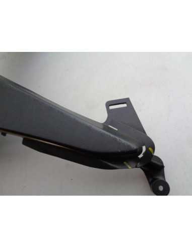 Flanc de carénage droit SUZUKI GSXR 750 - 2005-2008 - 94483-01H00 - Occasion - état moyen