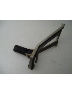 Platine repose-pied arrière droit HONDA CBR 125 JC39A 2