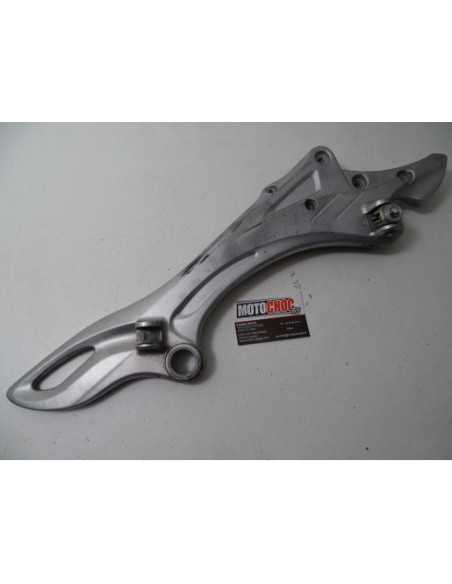 Platine repose-pied droit SUZUKI GLADIUS 650 - 35710-44H0