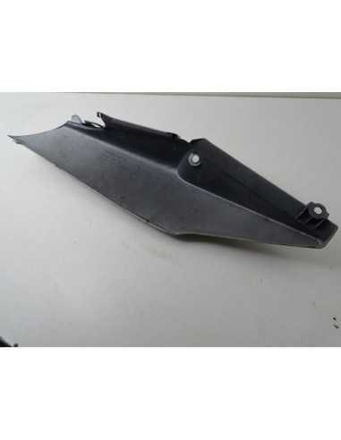 Flanc de selle gauche HONDA CBF 600 - 2004 - 77320-MERA-D000 - Occasion - état moyen