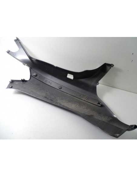 Flanc de selle droit PIAGGIO X-EVO 125 - 2004 - Occasion
