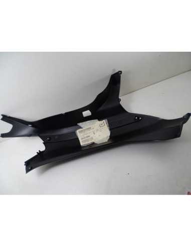 Flanc de selle droit PIAGGIO X8 125 - 2003-2012 - 62025150NI - Occasion - très bon état