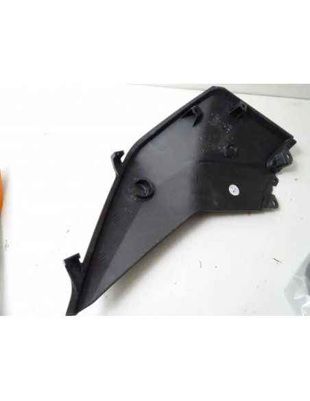 Flanc de réservoir droit KTM DUKE 125 - 2011 - 901.08.051.000 - Occasion