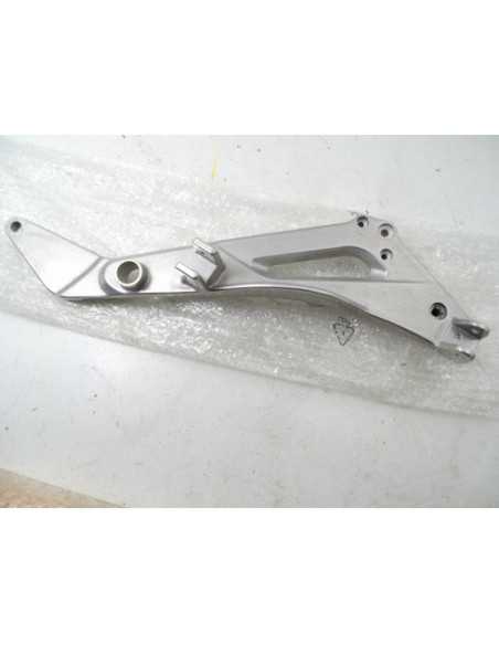 Platine repose-pied avant droit HONDA DEAUVILLE 650 - 1998-2001 - 50600-MBL-610