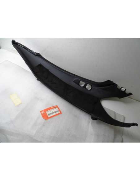 Flanc de selle droit HONDA PANTHEON 125 - 2001 - 83400-KEY-600ZB *NH400M* - État neuf