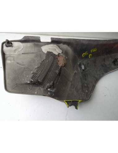 Flanc de selle droit SUZUKI DR 800 - 1993 - 47111-31D00 - Occasion