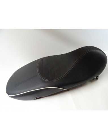 Selle PIAGGIO SPRINT 3V 125 - État neuf