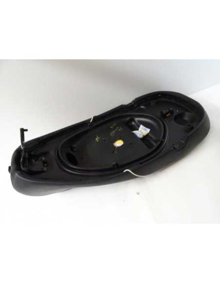 Selle PIAGGIO SPRINT 3V 125 - État neuf