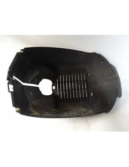 Grille de radiateur PEUGEOT SATELIS COMPRESSOR 125 - Occasion